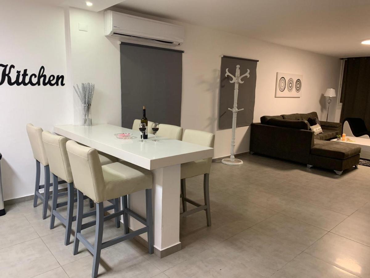 דירת 5 חדרים מול הים Διαμέρισμα Bat Yam Εξωτερικό φωτογραφία